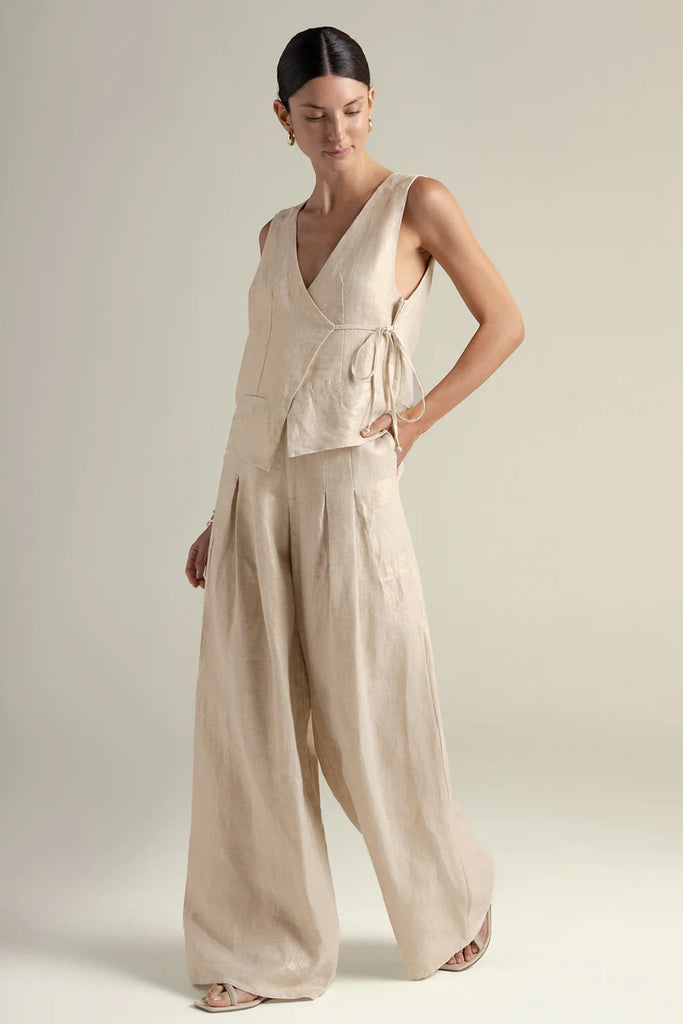 Prendas seleccionadas de ropa de playa y vestidos e baño Touché